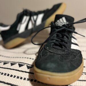 Men’s Adidas Spezial handball shoes from Europe! Men’s size 10 US.